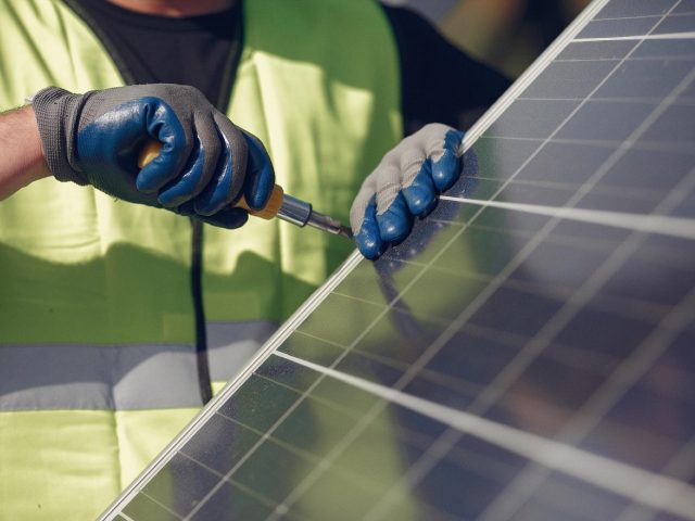 Installateur de pompes à Nice : intervention et démarches